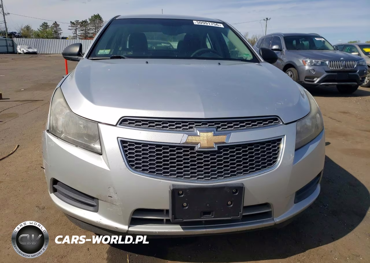 2012 Chevrolet Cruze Ls VIN:1G1PC5SH8C7186669 - 5