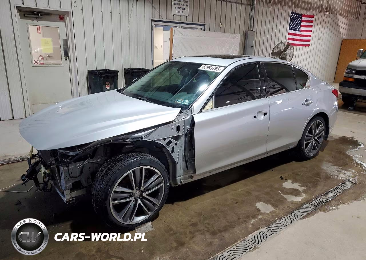 2015 Infiniti Q50 Premium – zdjęcie 1 z 13
