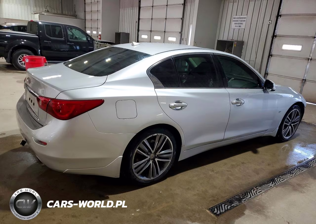 2015 Infiniti Q50 Premium VIN:JN1BV7AR5FM402911 - 3