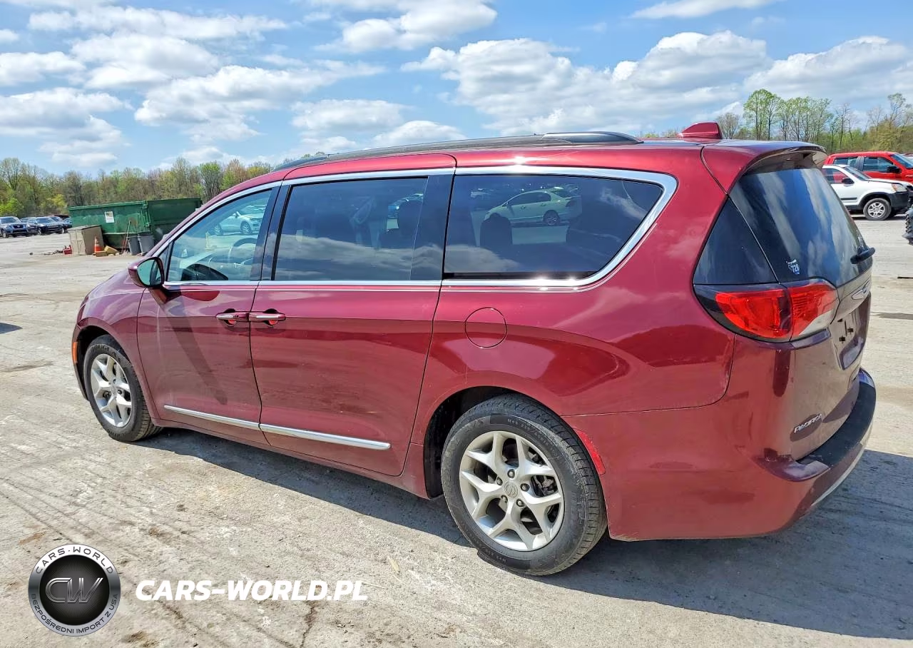2017 Chrysler Pacifica Touring L VIN:2C4RC1BG8HR794746 - 2