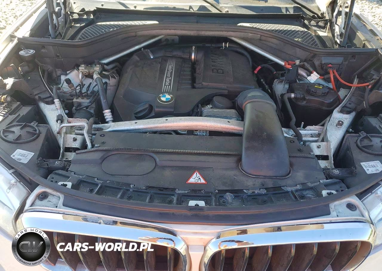 2015 BMW X6 xDrive35I VIN:5UXKU2C55F0F95390 - 12