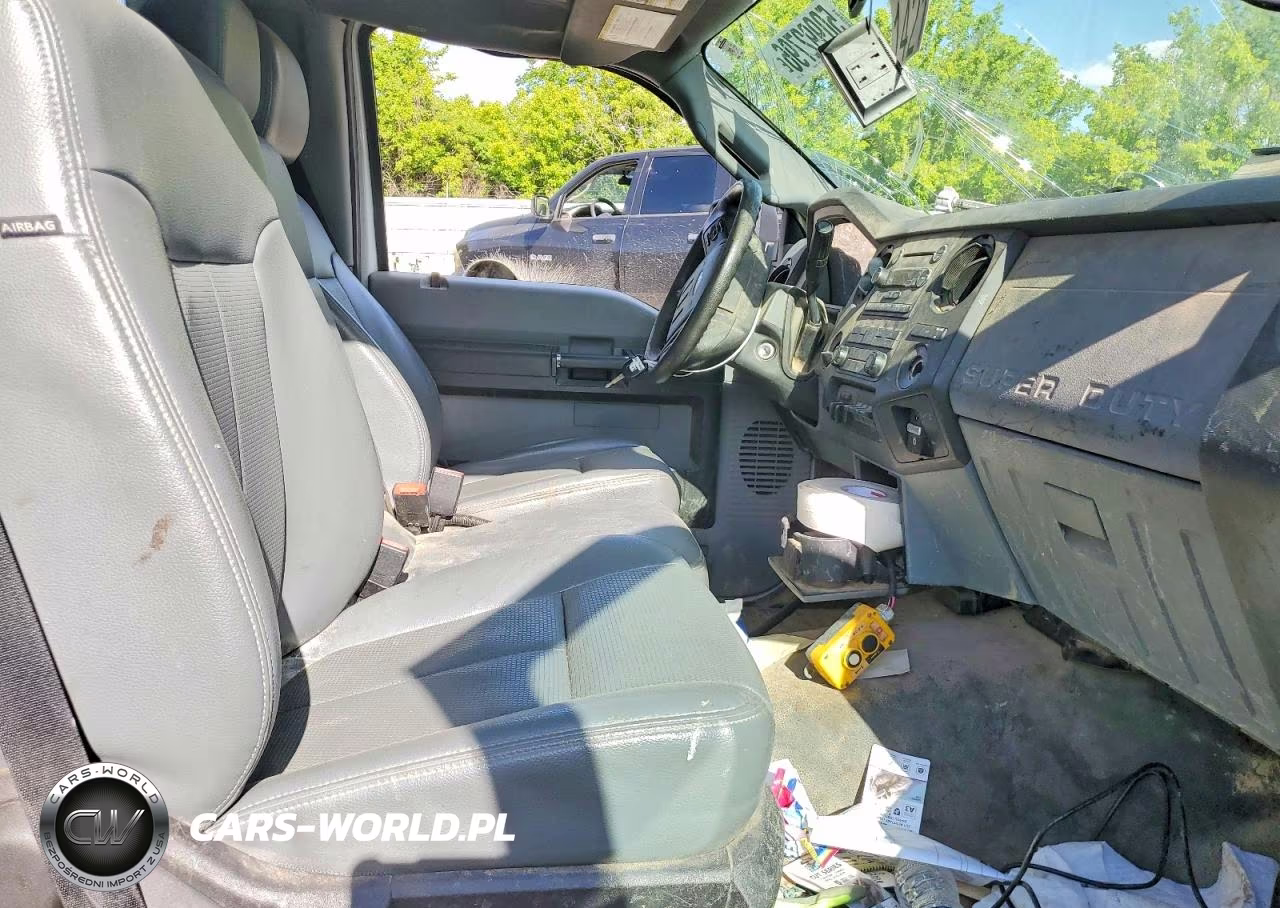 2016 Ford F550 Super Duty VIN:1FDUF5GT0GED03589 - 5