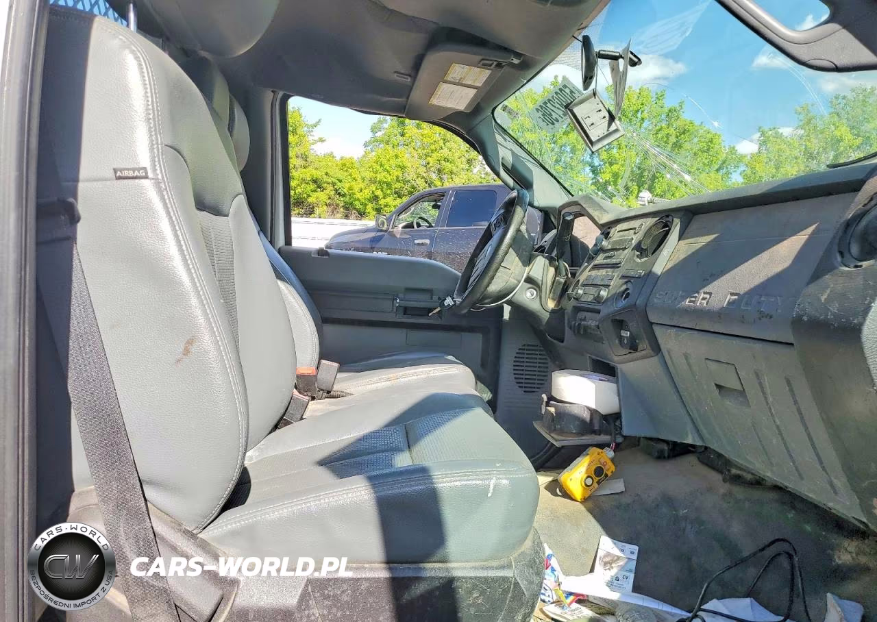 2016 Ford F550 Super Duty VIN:1FDUF5GT0GED03589 - 6