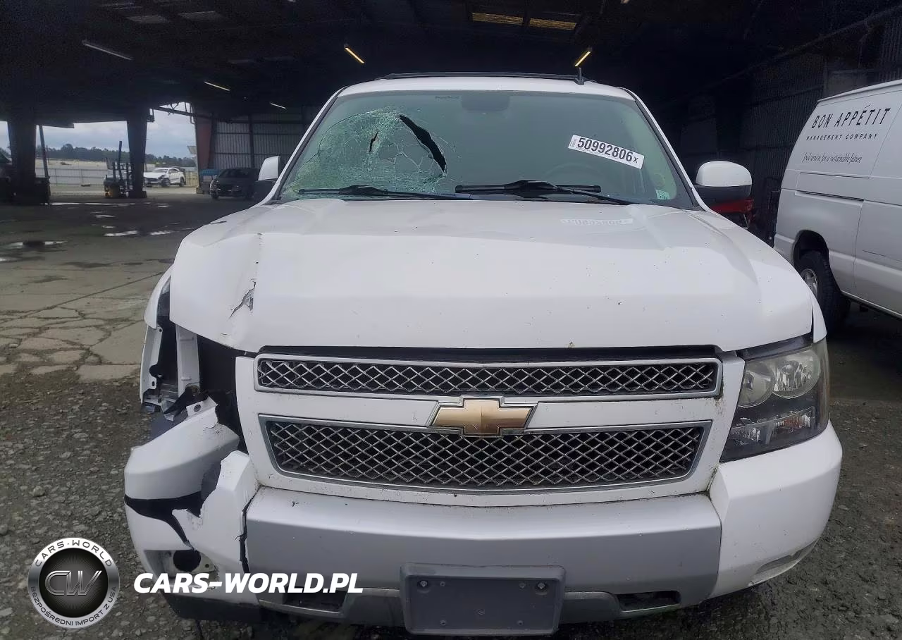 2010 Chev Tahoe VIN:1GNFK23039R301633 - 5