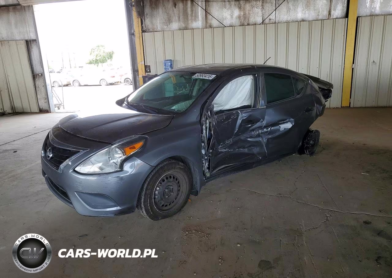 2019 Nissan Versa S Plus