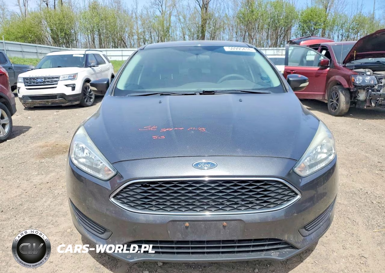 2016 Ford Focus Se VIN:1FADP3K25GL260213 - 5