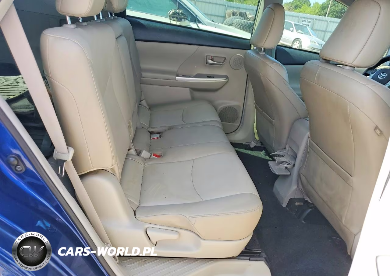 2014 Toyota Prius V Five VIN:JTDZN3EU7E3327698 - 11