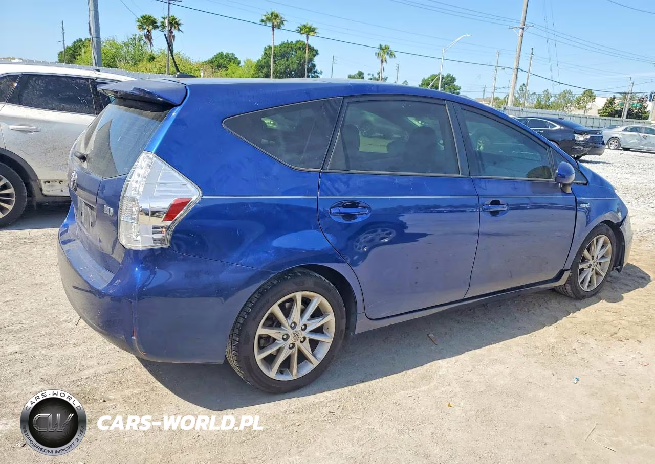 2014 Toyota Prius V Five VIN:JTDZN3EU7E3327698 - 3