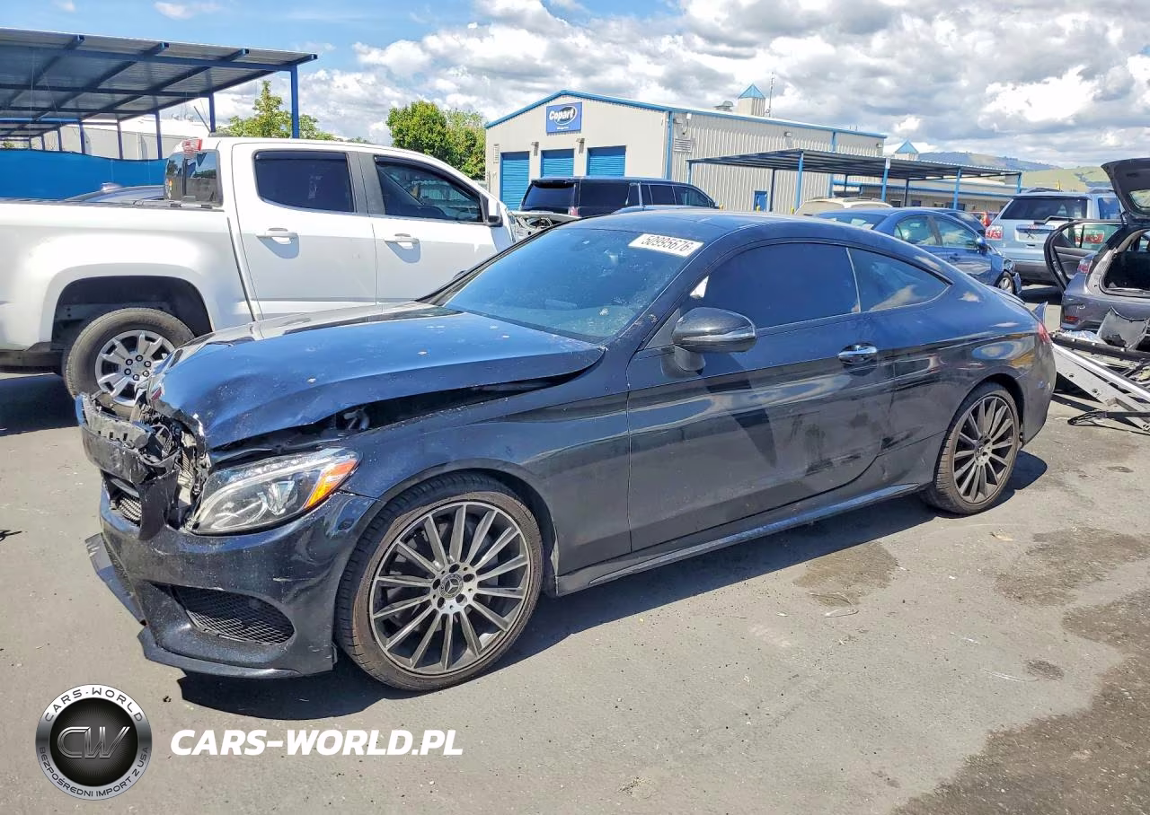 2017 Mercedes Benz C 300 – zdjęcie 1 z 12