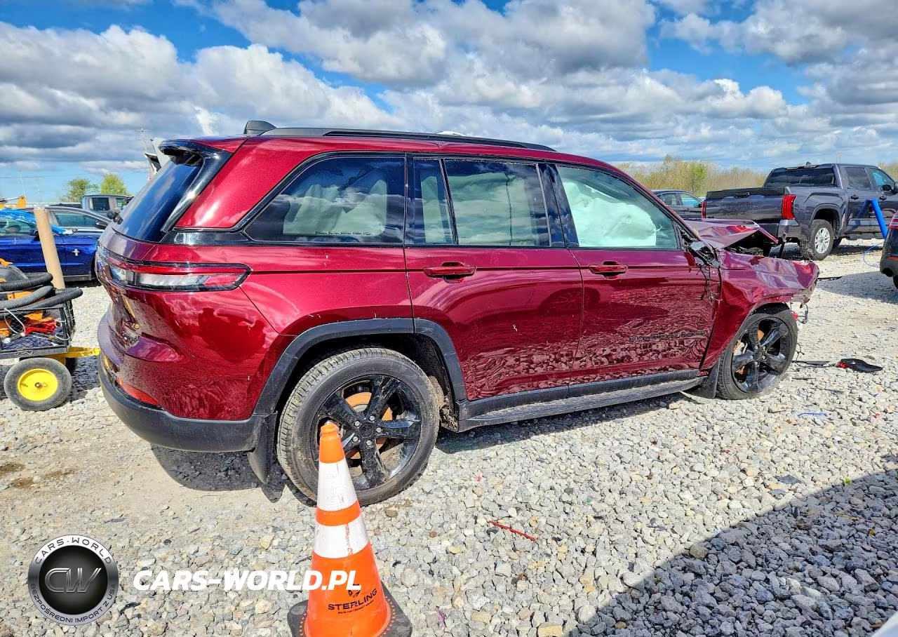 2024 Jeep Grand Cherokee Limited VIN:1C4RJGBG4RC253941 - 3
