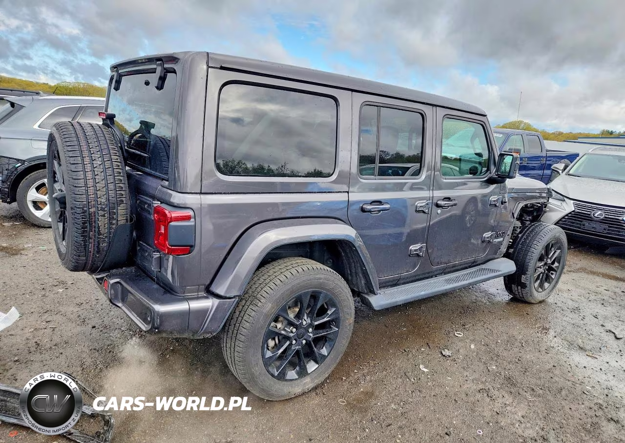 2021 Jeep Wrangler Unlimited Sahara VIN:1C4HJXEN0MW703937 - 3