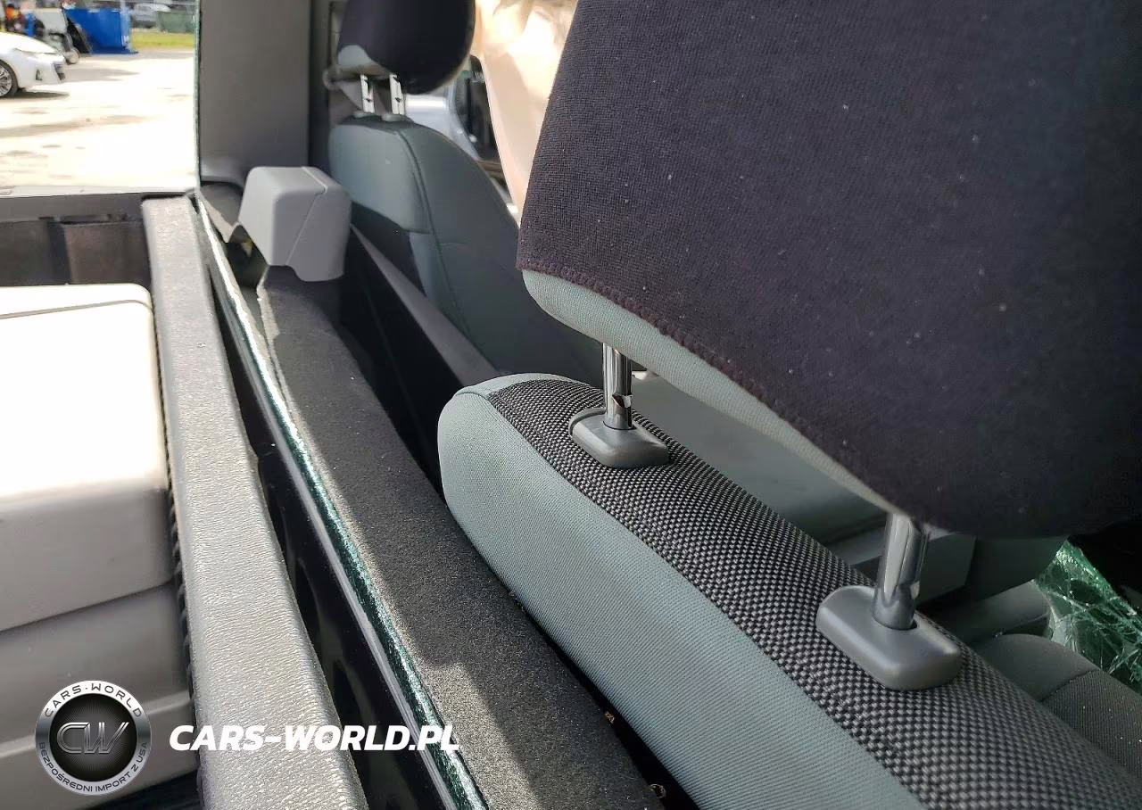 2019 Ford F150 VIN:1FTMF1CP5KKD11008 - 10