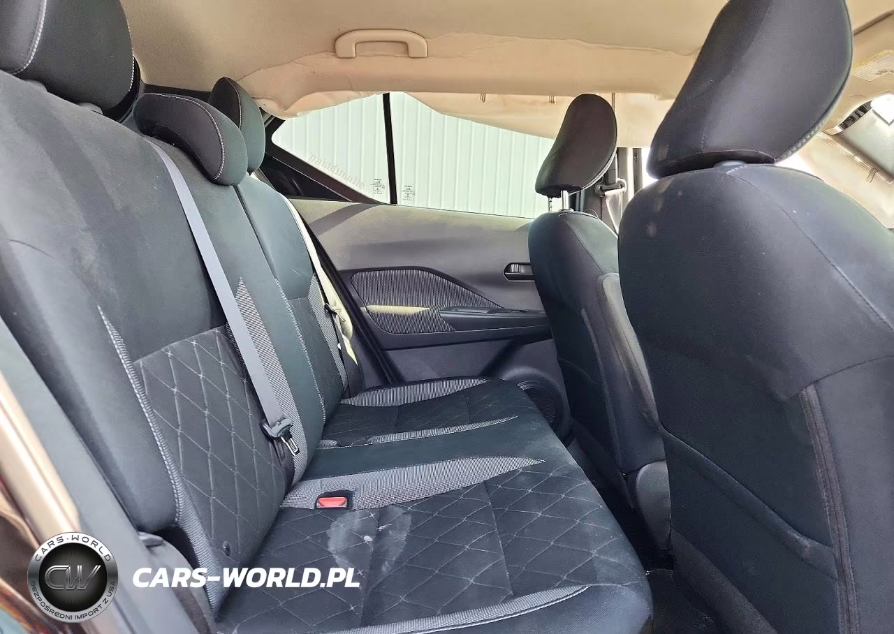 2019 Nissan Kicks S VIN:3N1CP5CU3KL531223 - 10