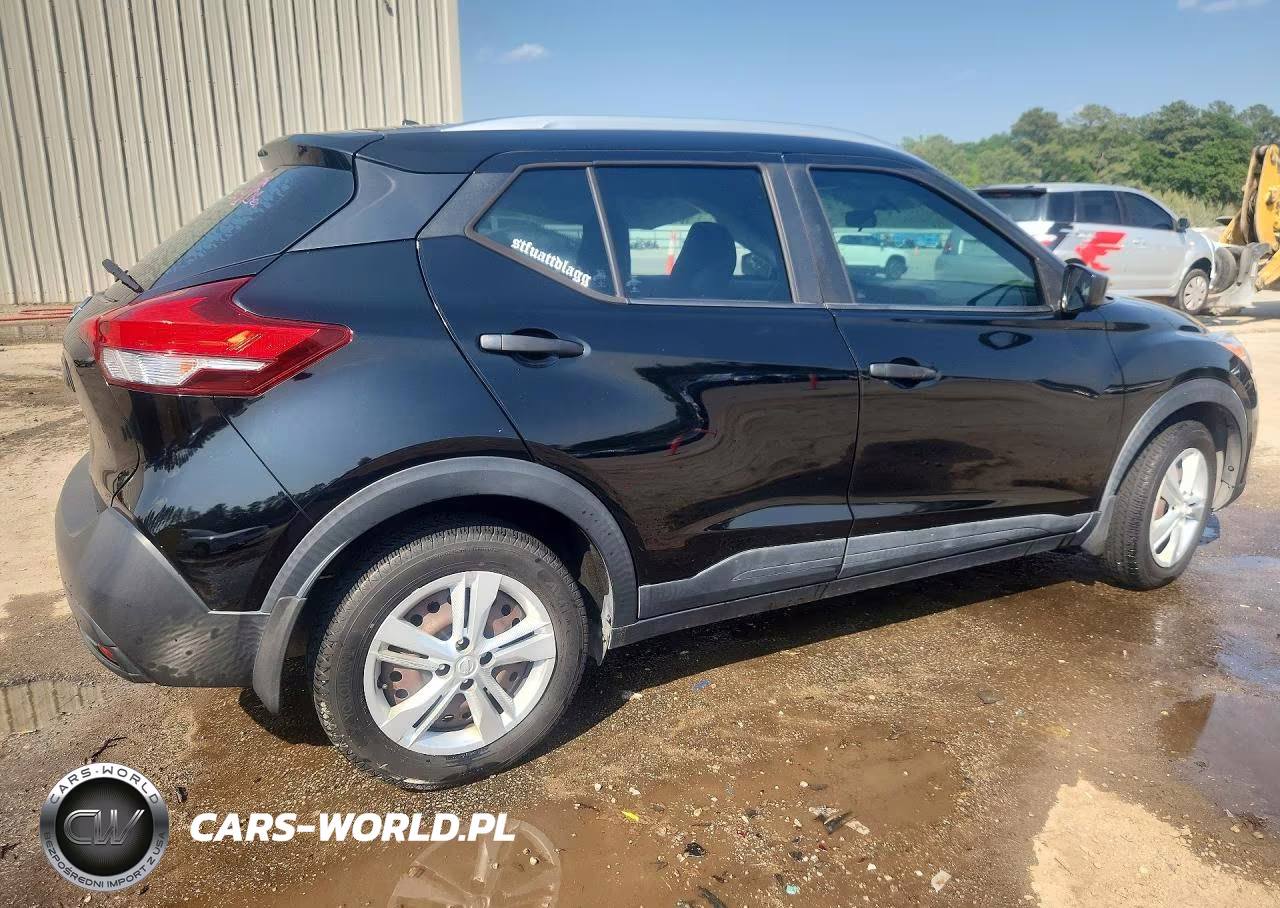 2019 Nissan Kicks S VIN:3N1CP5CU3KL531223 - 3