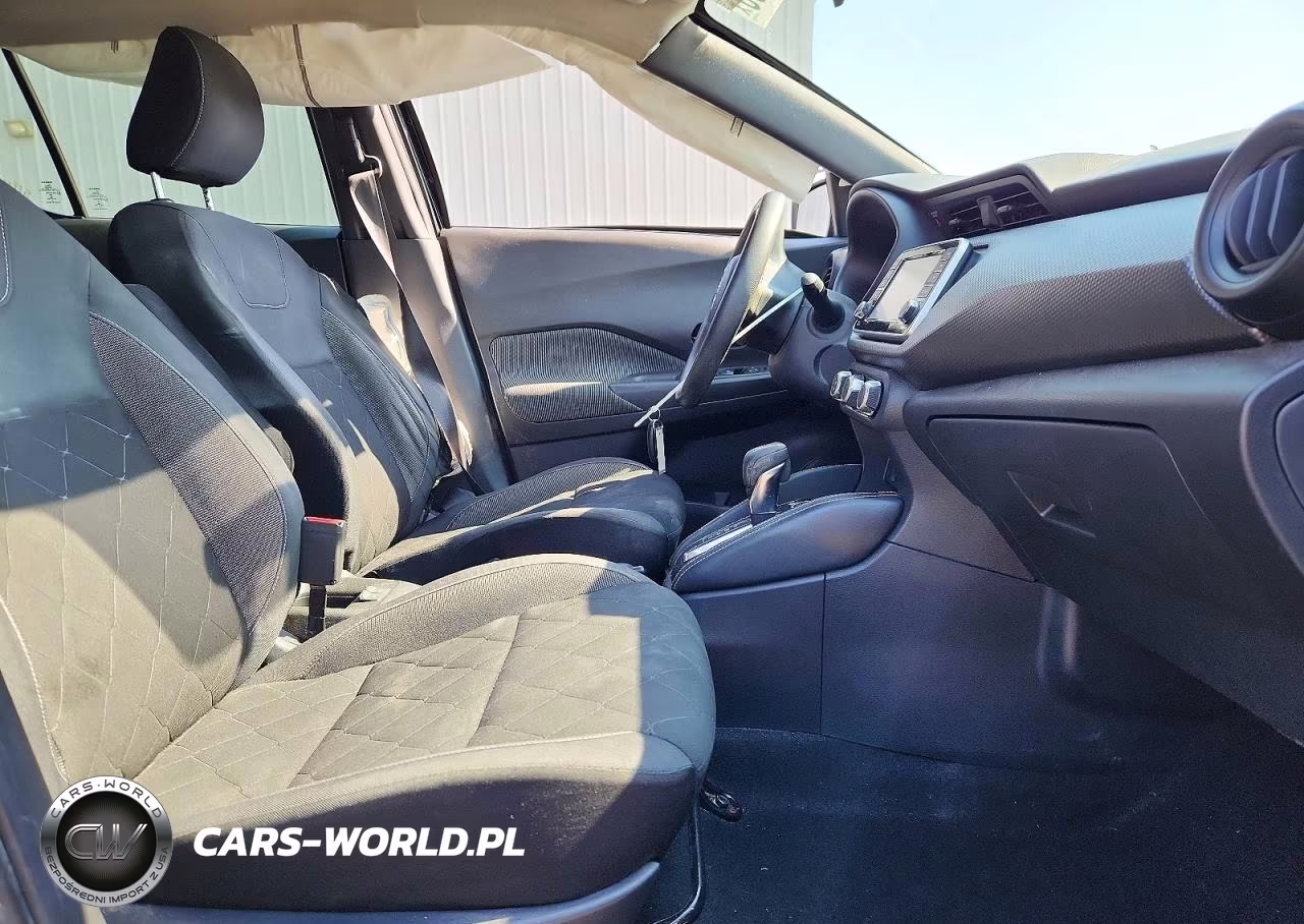 2019 Nissan Kicks S VIN:3N1CP5CU3KL531223 - 7