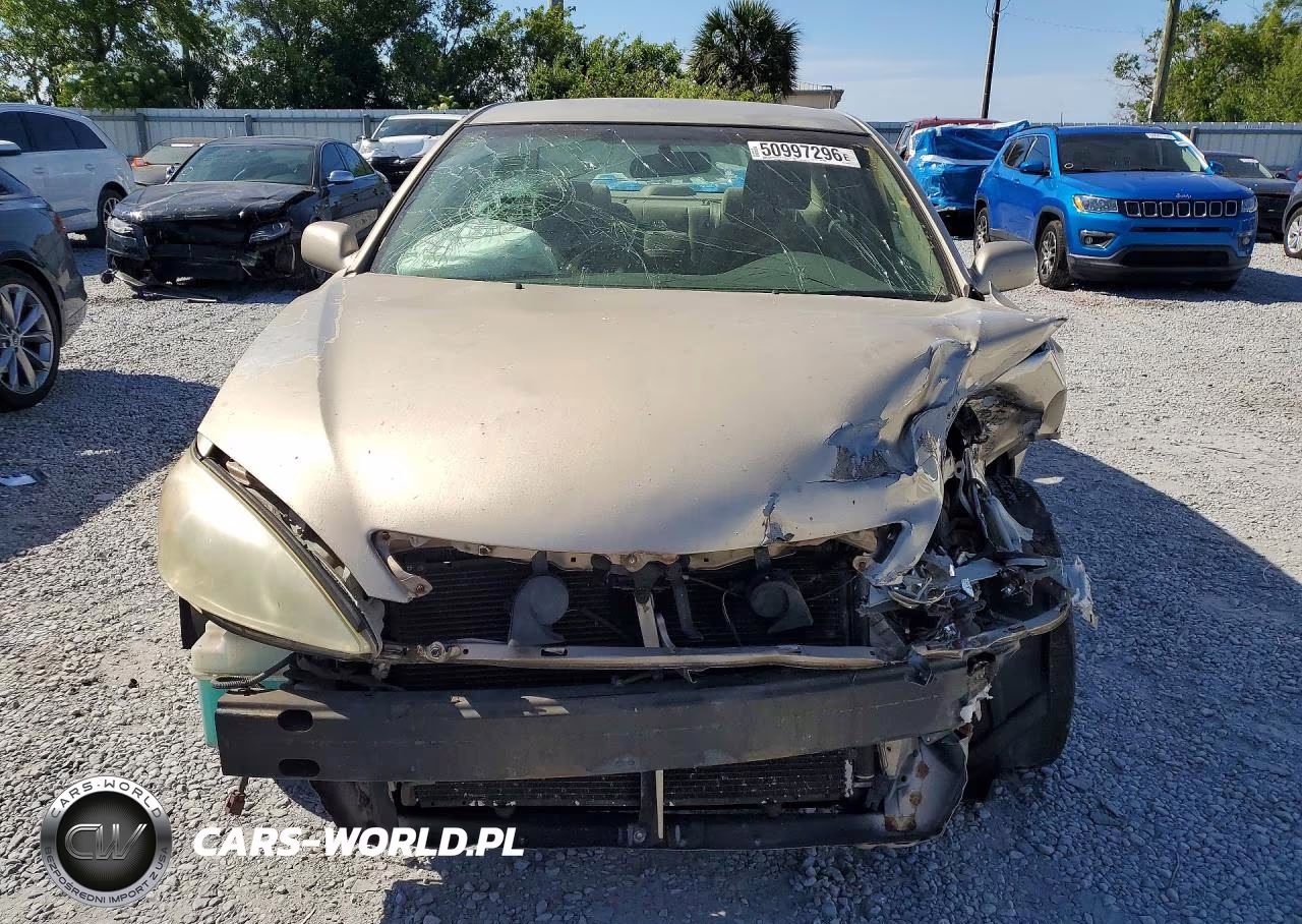 2002 Toyota Camry Le VIN:4T1BE32K52U542292 - 5