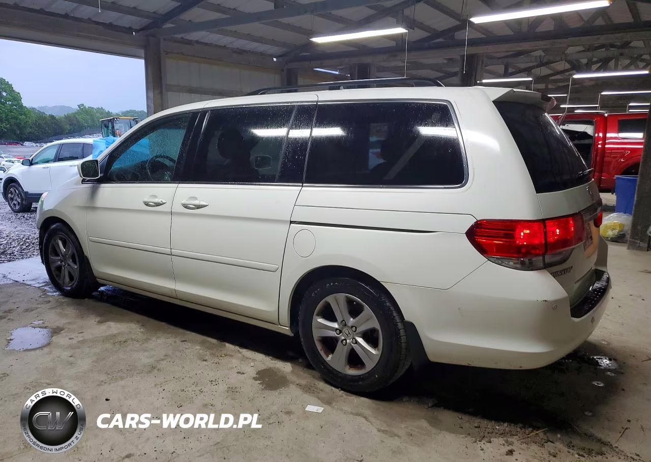2010 Honda Odyssey Touring VIN:5FNRL3H96AB074755 - 2