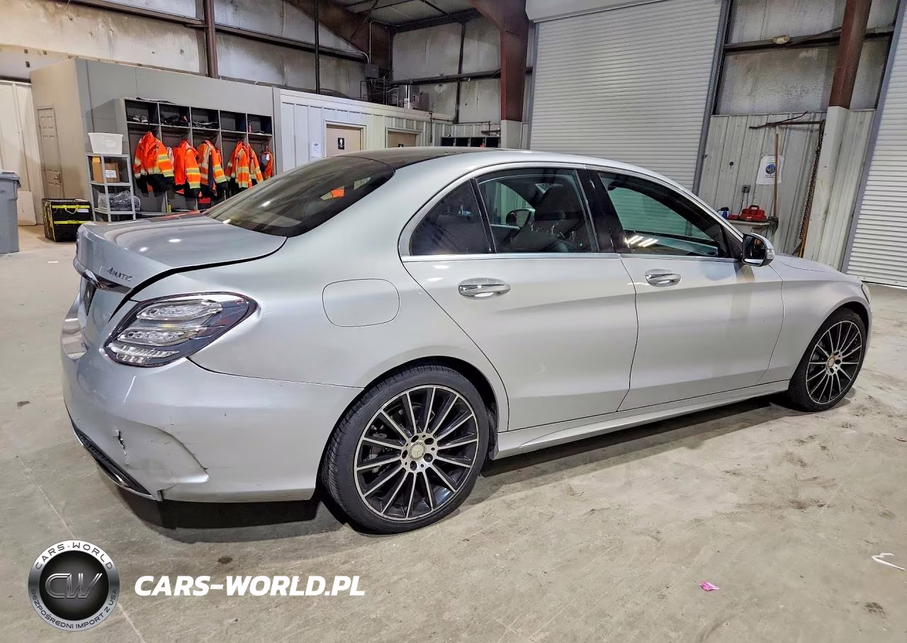 2015 Mercedes-Benz C 300 4Matic VIN:55SWF4KB9FU020108 - 3