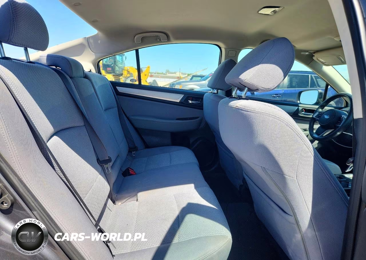 2018 Subaru Legacy 2.5I Premium VIN:4S3BNAF62J3024134 - 10