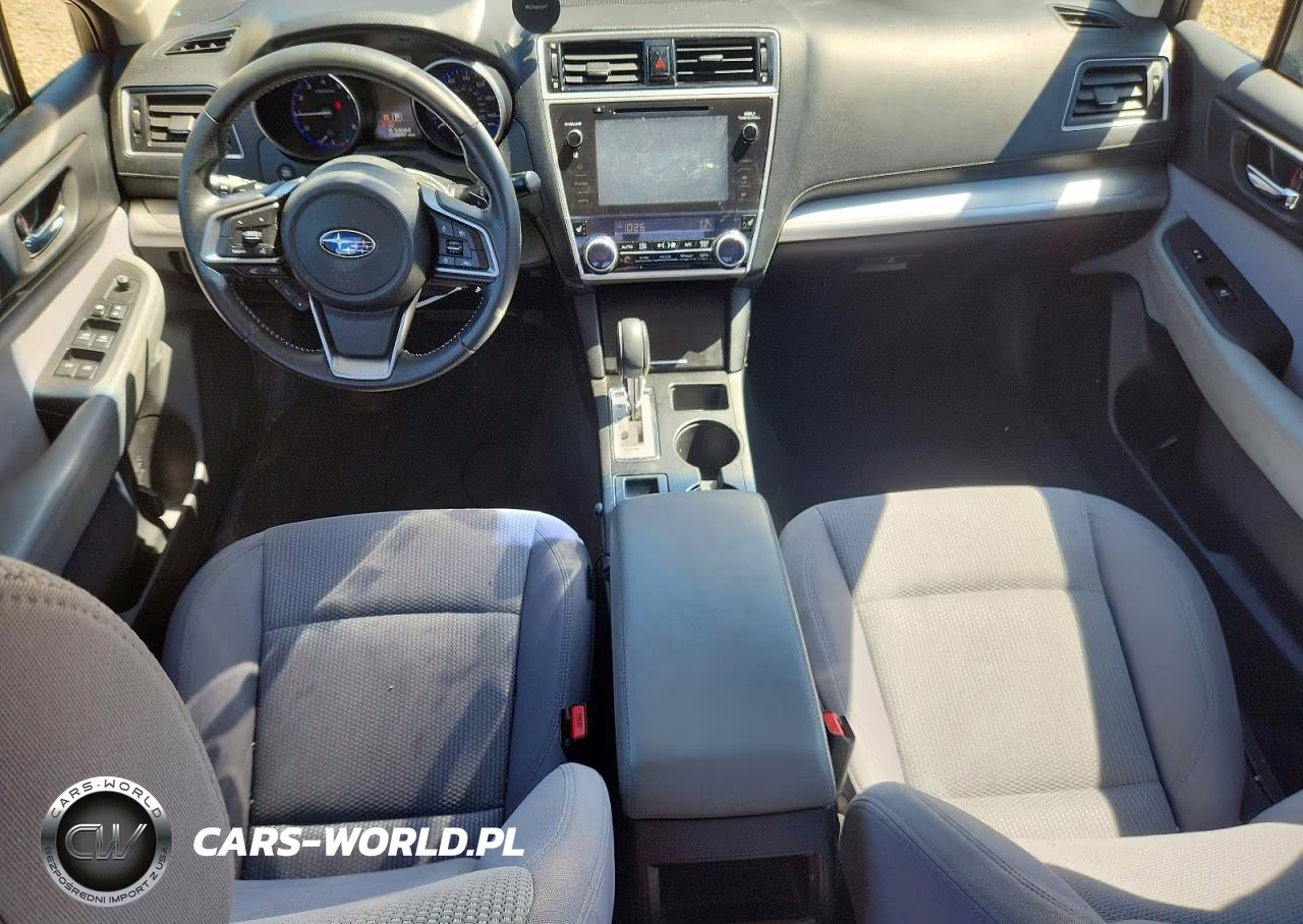 2018 Subaru Legacy 2.5I Premium VIN:4S3BNAF62J3024134 - 8