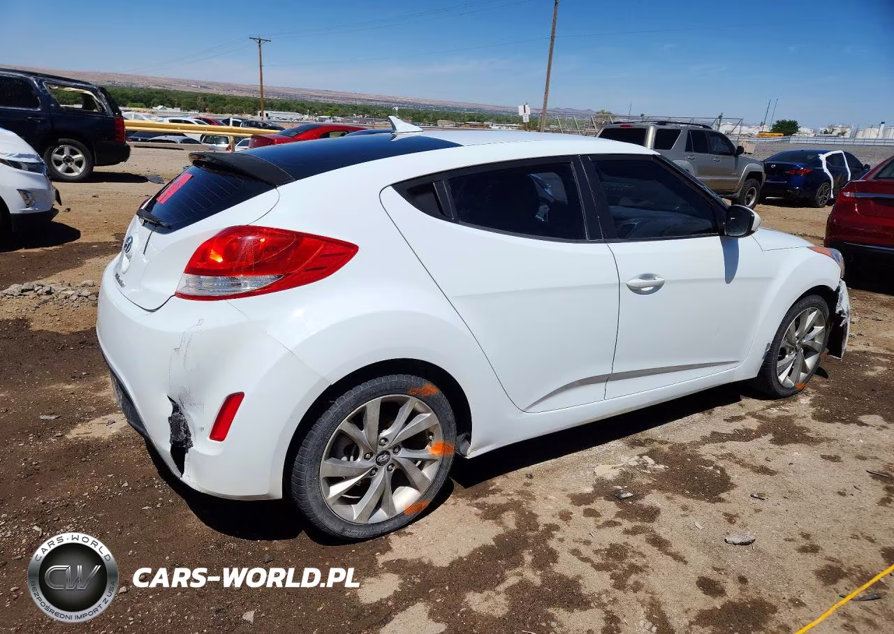 2016 Hyundai Veloster Base VIN:KMHTC6AD1GU275108 - 3