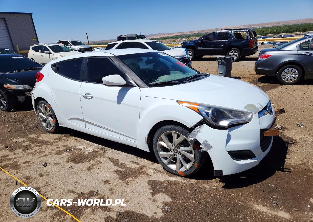 2016 Hyundai Veloster Base VIN:KMHTC6AD1GU275108 - 4