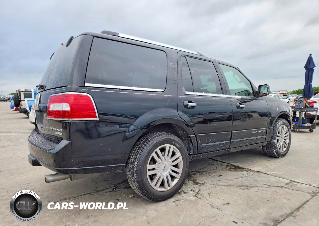 2008 Lincoln Navigator VIN:5LMFU275X8LJ15462 - 3
