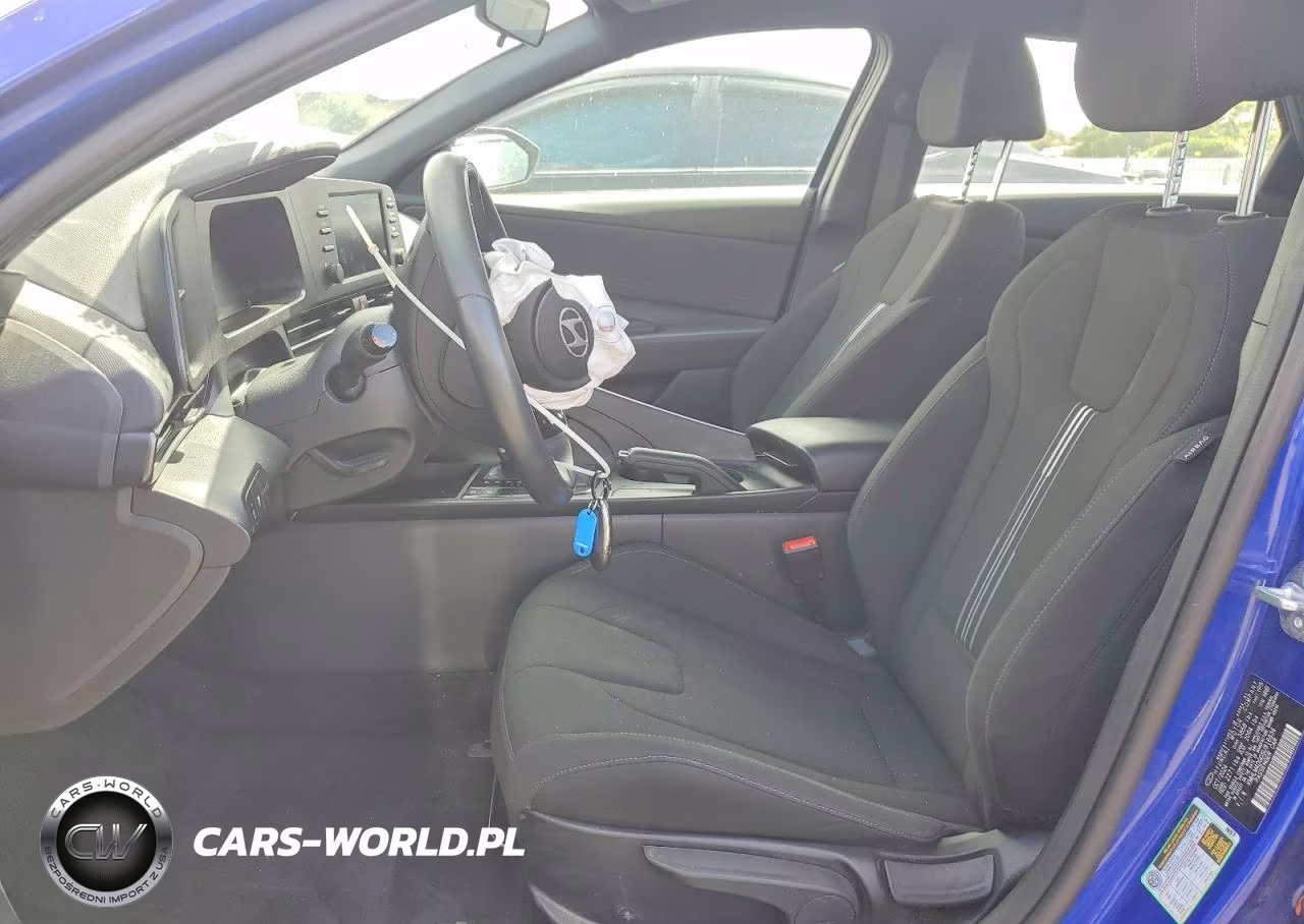 2025 Hyundai Elantra Sel Sport VIN:KMHLM4DG0SU916636 - 7