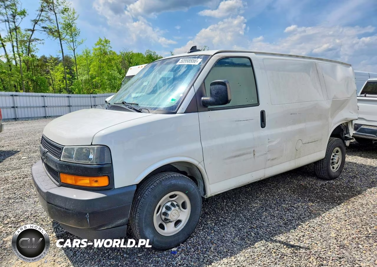 2020 Chevrolet Express G2500