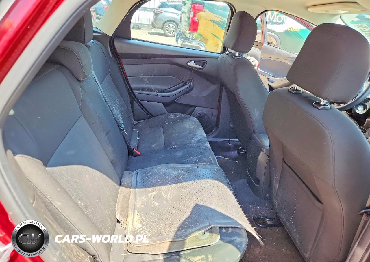 2016 Ford Focus Se VIN:1FADP3K28GL254003 - 10