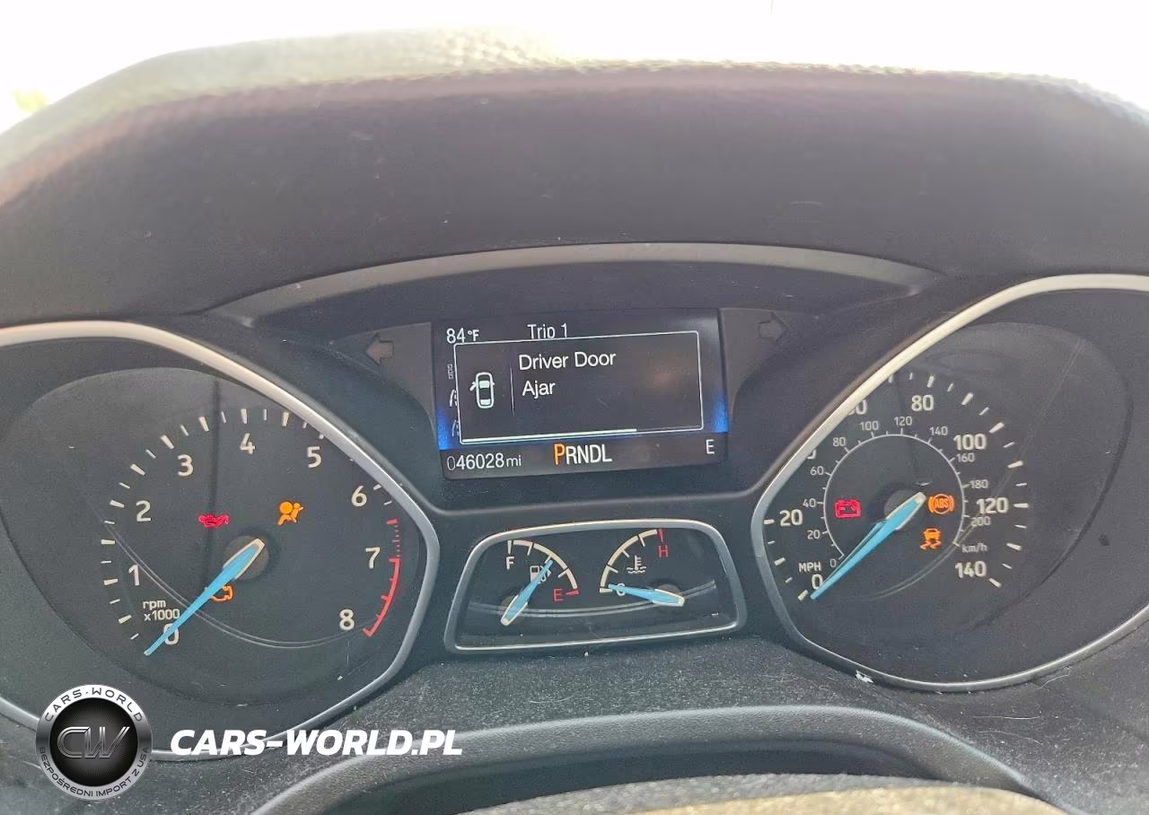 2016 Ford Focus Se VIN:1FADP3K28GL254003 - 9