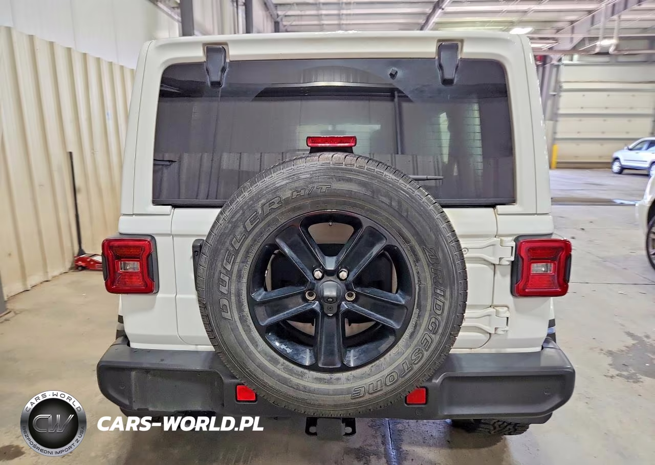 2020 Jeep Wrangler Unlimited Sahara VIN:1C4HJXEN6LW285771 - 6