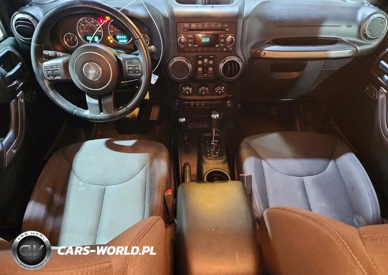 2018 Jeep Wrangler Unlimited Sport VIN:1C4BJWDG4JL882628 - 8