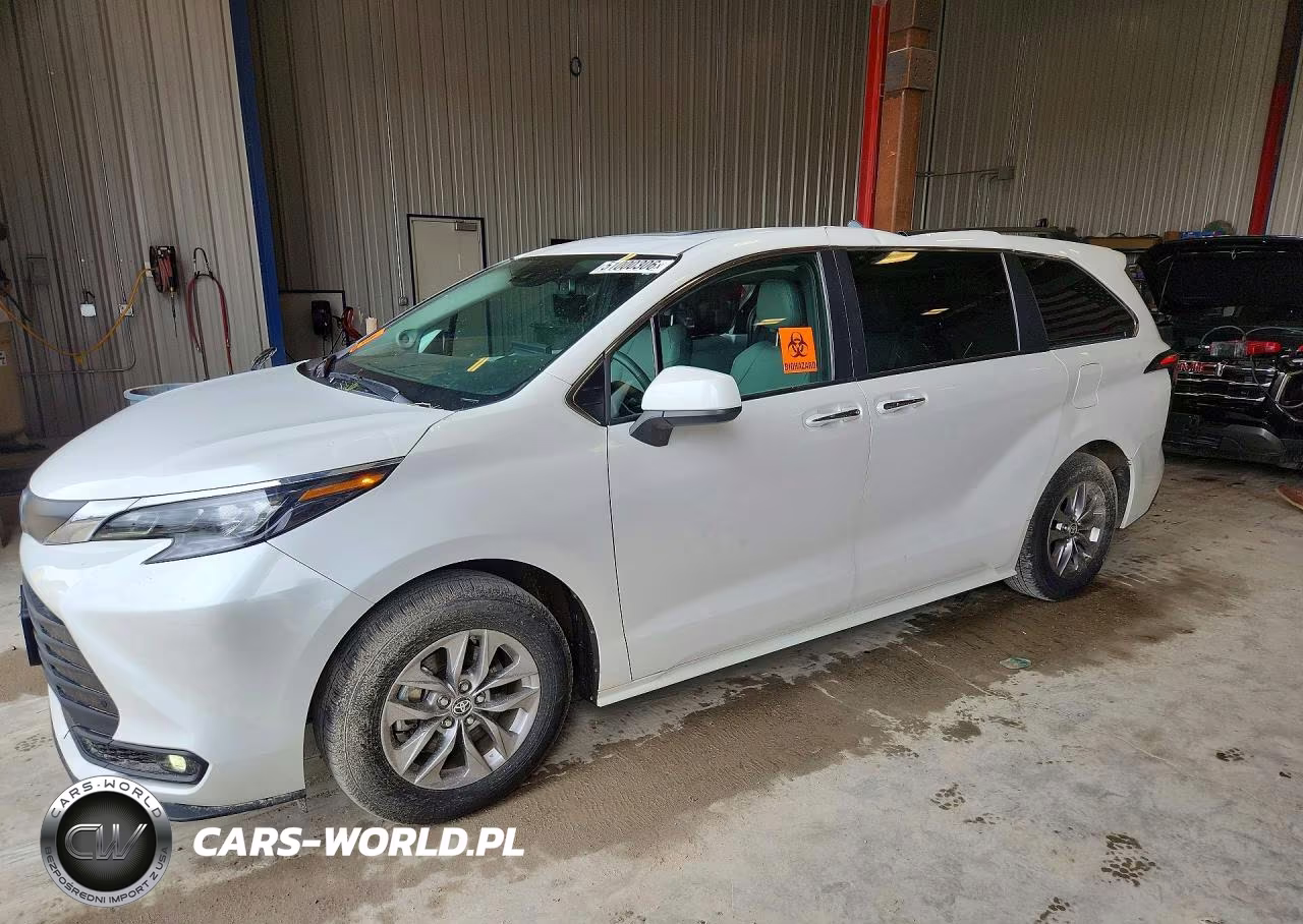 2025 Toyota Sienna Xle 7-Passenger