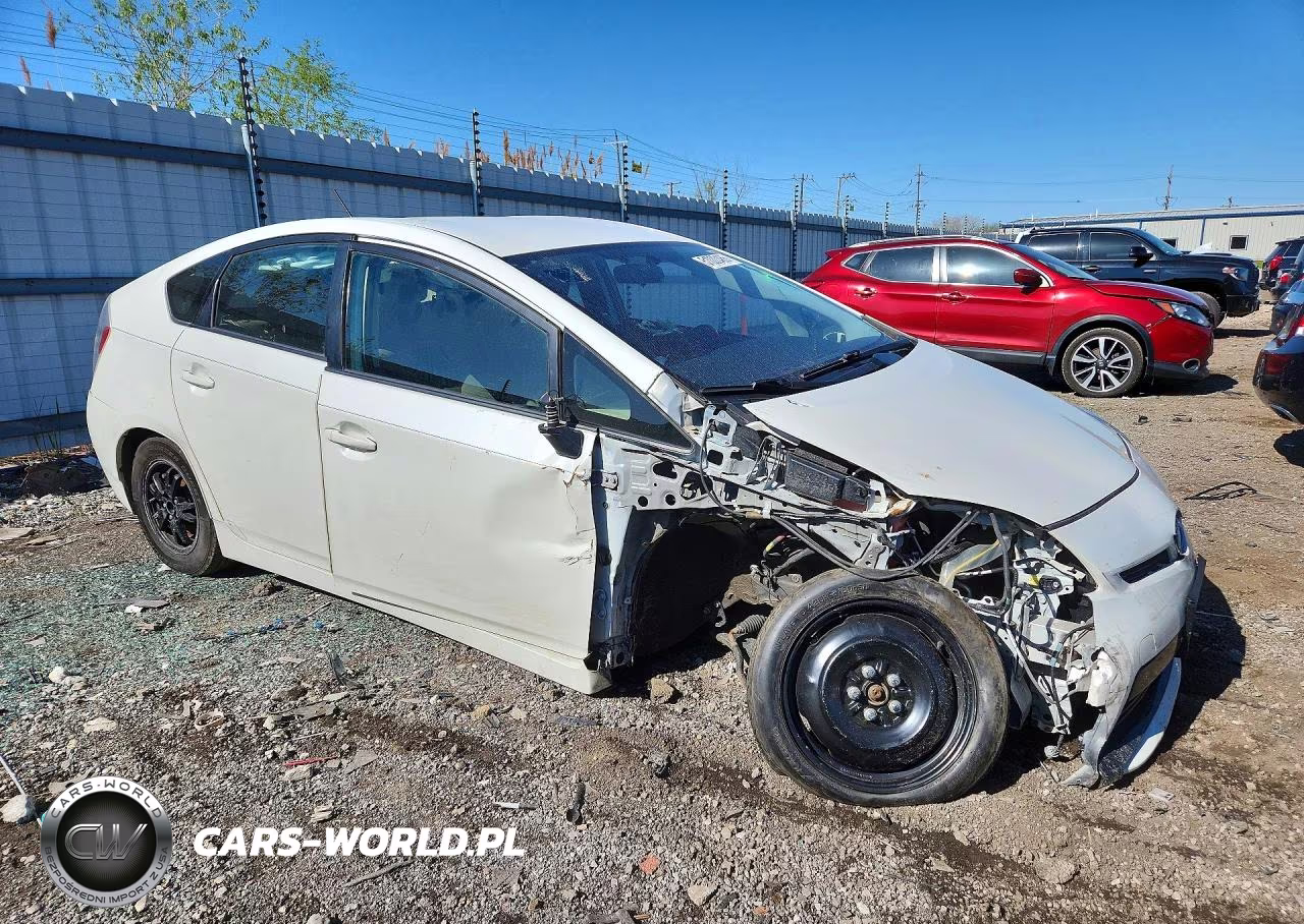 2014 Toyota Prius Two VIN:JTDKN3DU4E1834122 - 4