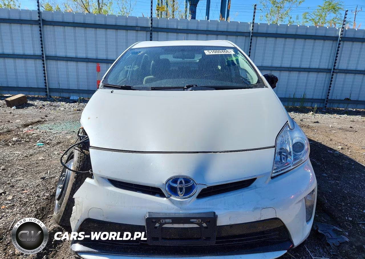 2014 Toyota Prius Two VIN:JTDKN3DU4E1834122 - 5