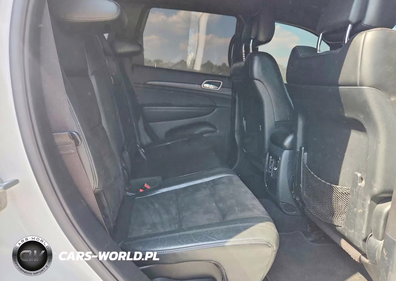 2020 Jeep Grand Cherokee Laredo VIN:1C4RJEAG4LC245917 - 11