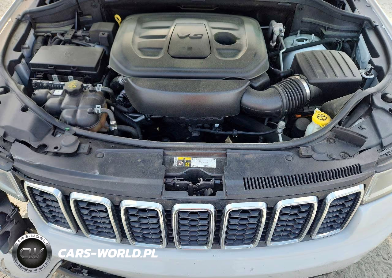 2020 Jeep Grand Cherokee Laredo VIN:1C4RJEAG4LC245917 - 12