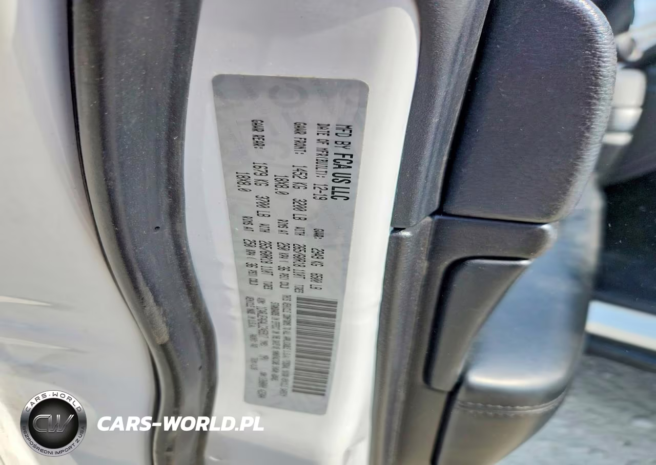 2020 Jeep Grand Cherokee Laredo VIN:1C4RJEAG4LC245917 - 13