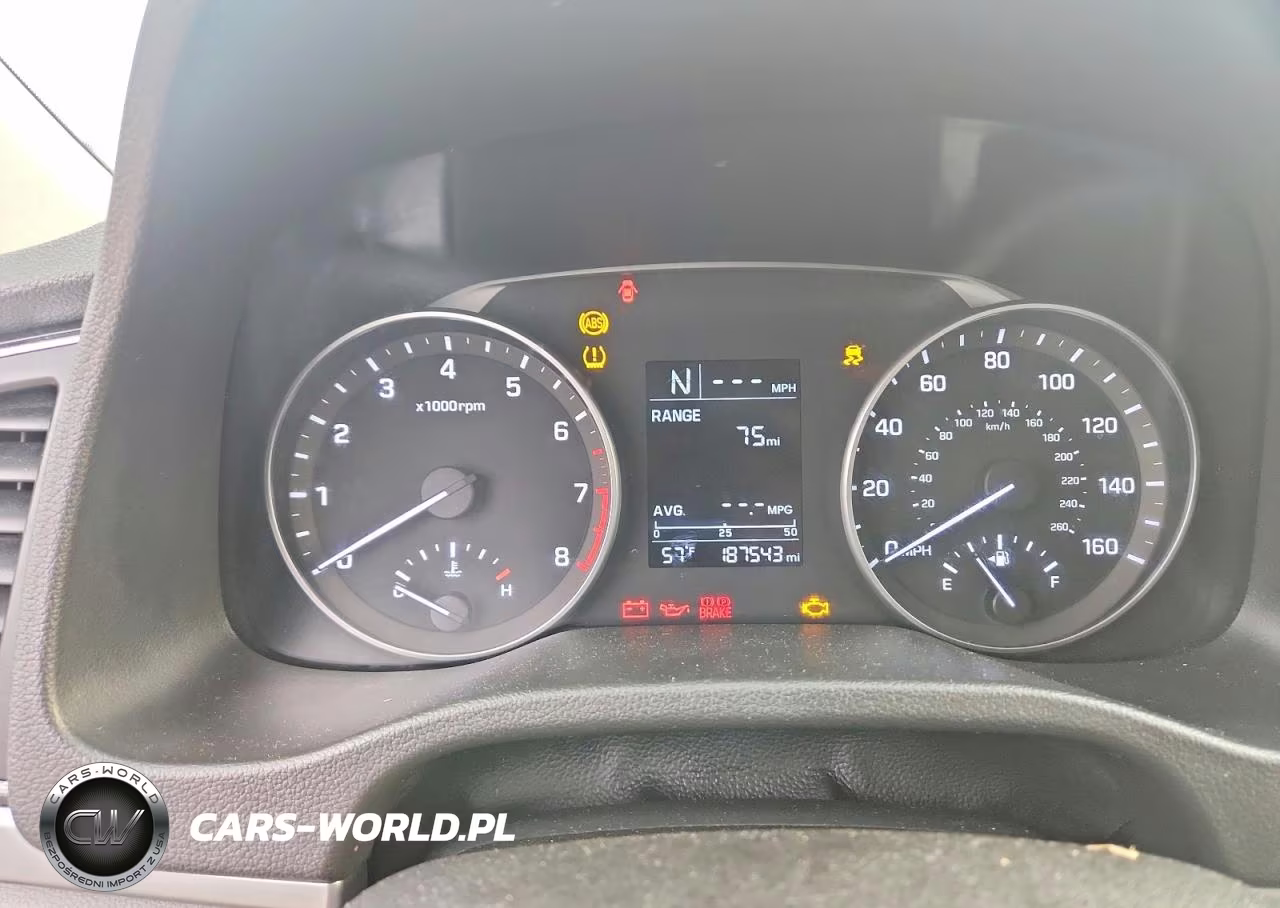 2017 Hyundai Elantra Se VIN:5NPD74LF8HH127758 - 9