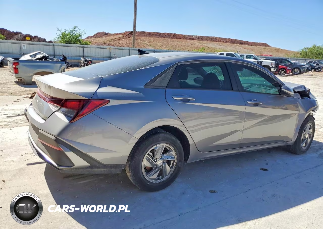 2025 Hyundai Elantra Se VIN:KMHLL4DG3SU948631 - 3