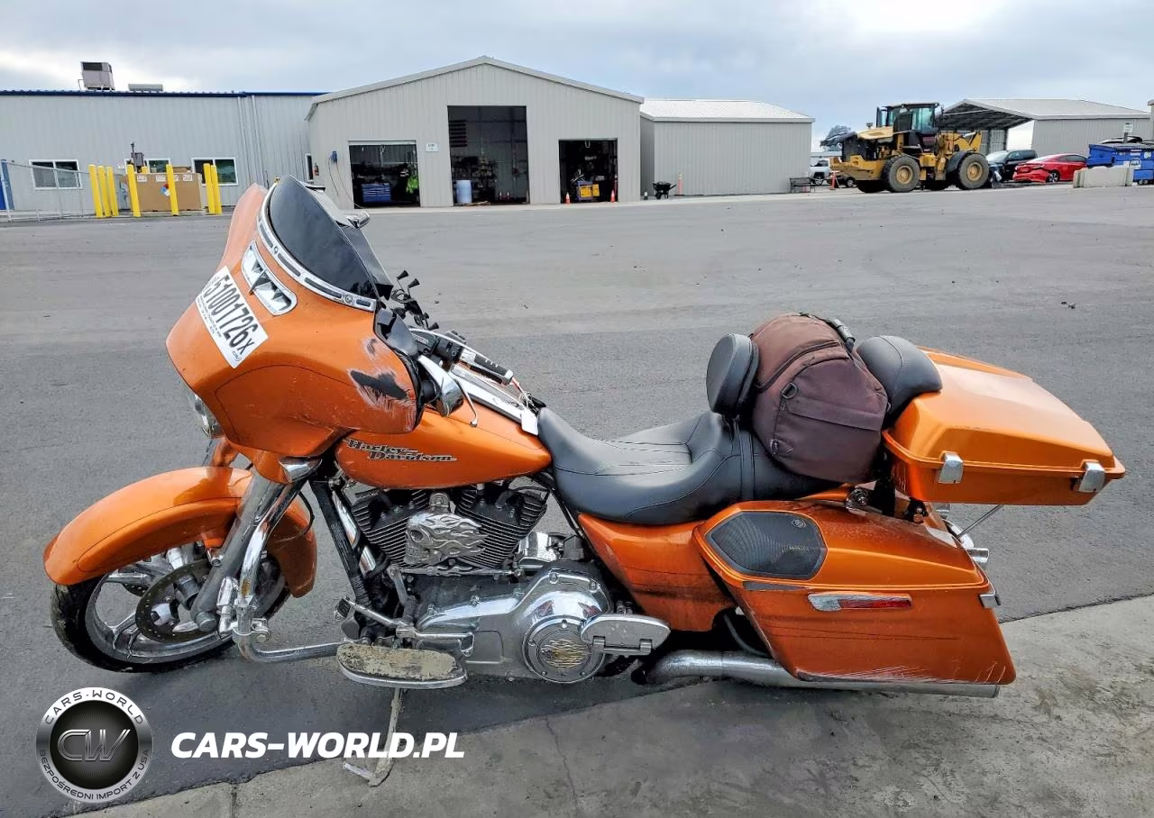 2014 Harley-Davidson Flhxs Street Glide Special VIN:1HD1KRM30EB671167 - 3