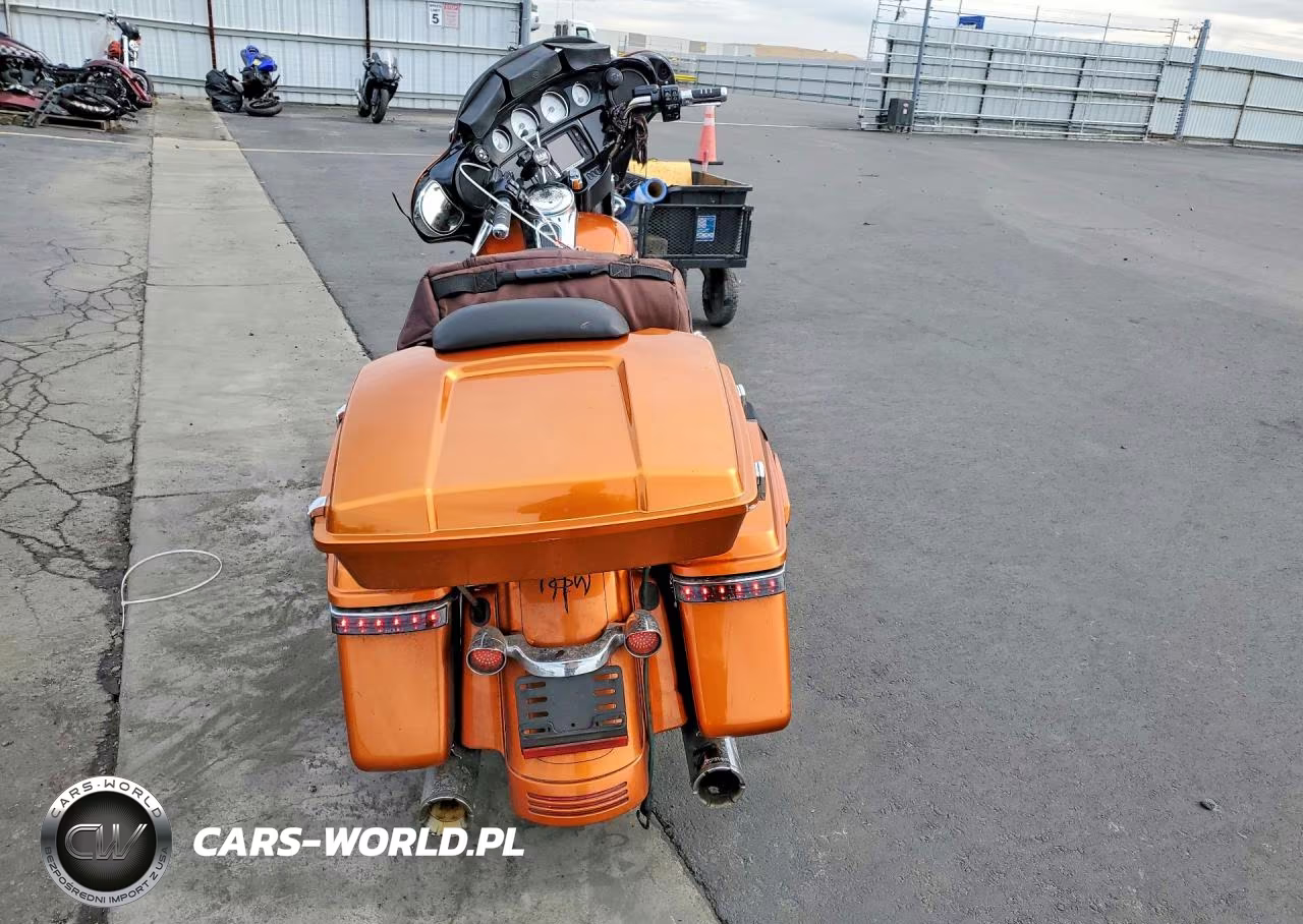 2014 Harley-Davidson Flhxs Street Glide Special VIN:1HD1KRM30EB671167 - 4
