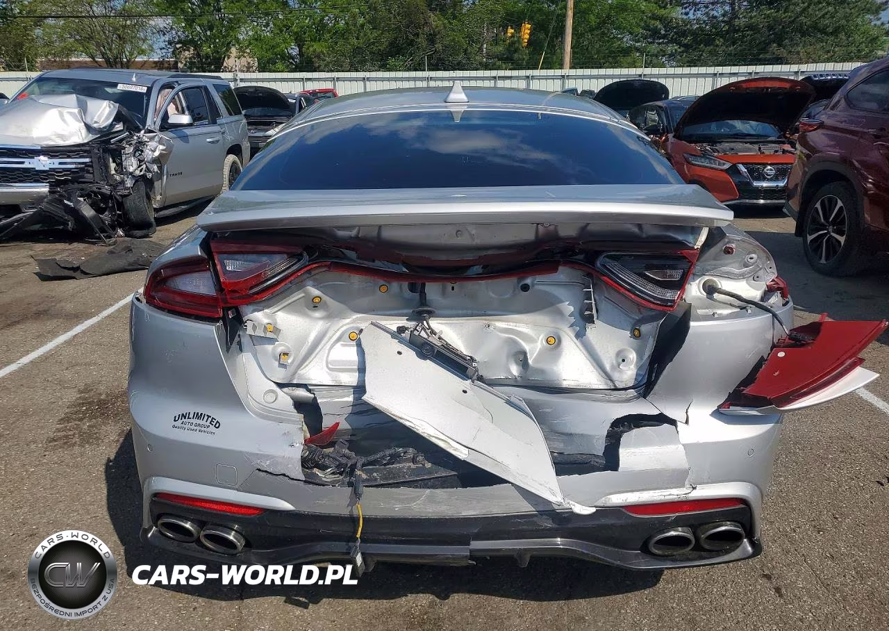 2018 Kia Stinger Premium VIN:KNAE25LA7J6014751 - 6