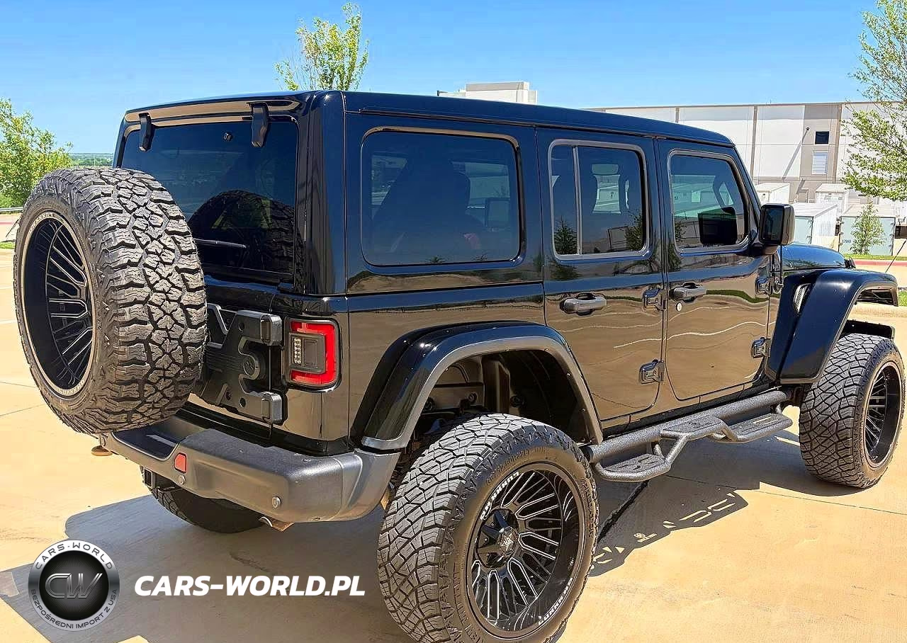 2018 Jeep Wrangler Unlimited Sport VIN:1C4HJXDGXJW105594 - 4