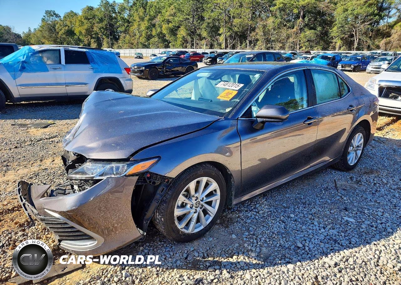 2024 Toyota Camry Le