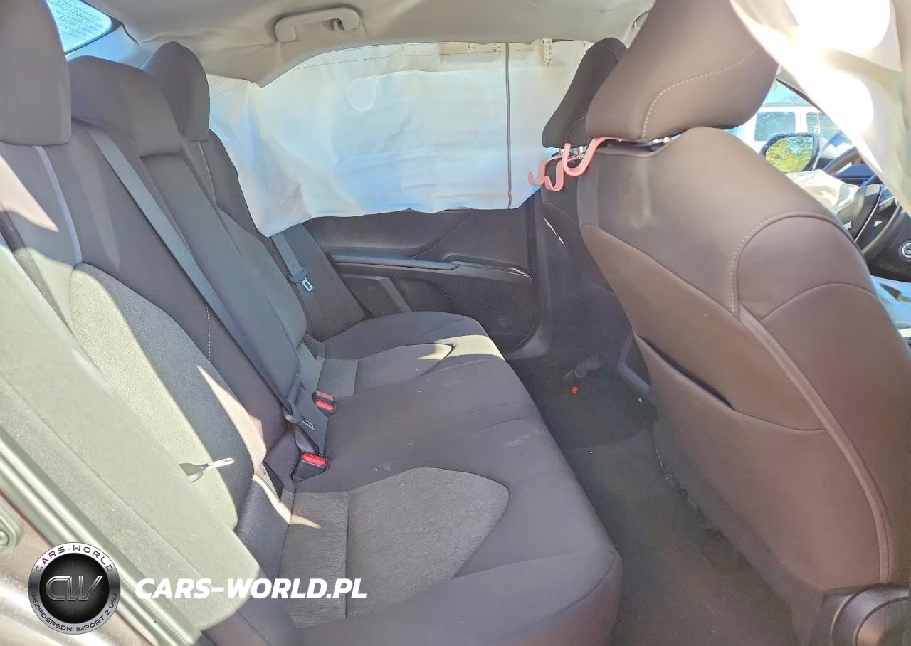 2024 Toyota Camry Le VIN:4T1C11AK6RU203296 - 10