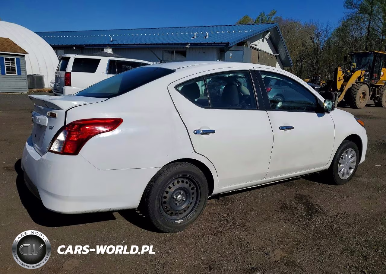 2018 Nissan Versa Sv VIN:3N1CN7AP4JL815795 - 3