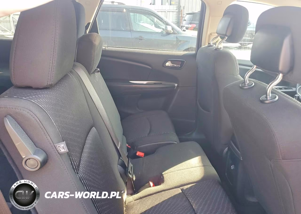 2019 Dodge Journey Se VIN:3C4PDCABXKT864175 - 11