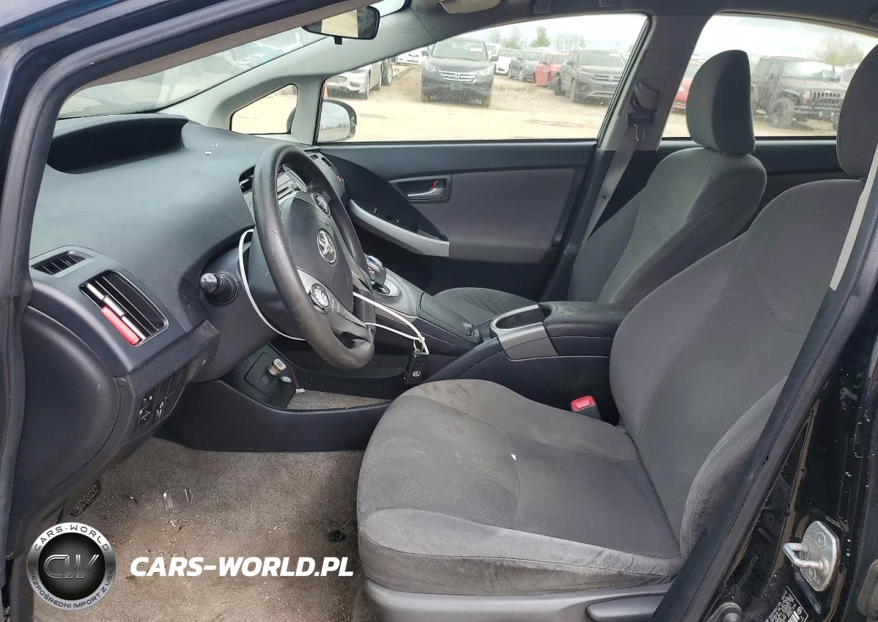 2012 Toyota Prius Two VIN:JTDKN3DU8C1535326 - 7